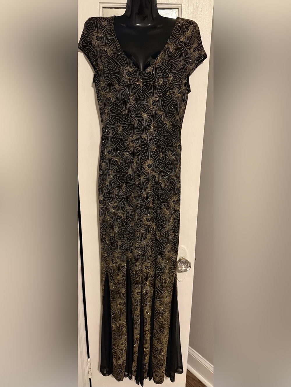 Olivia Matthews Black Gold Art Deco Metallic Sheer Mesh Godet Maxi Gown Sz S
